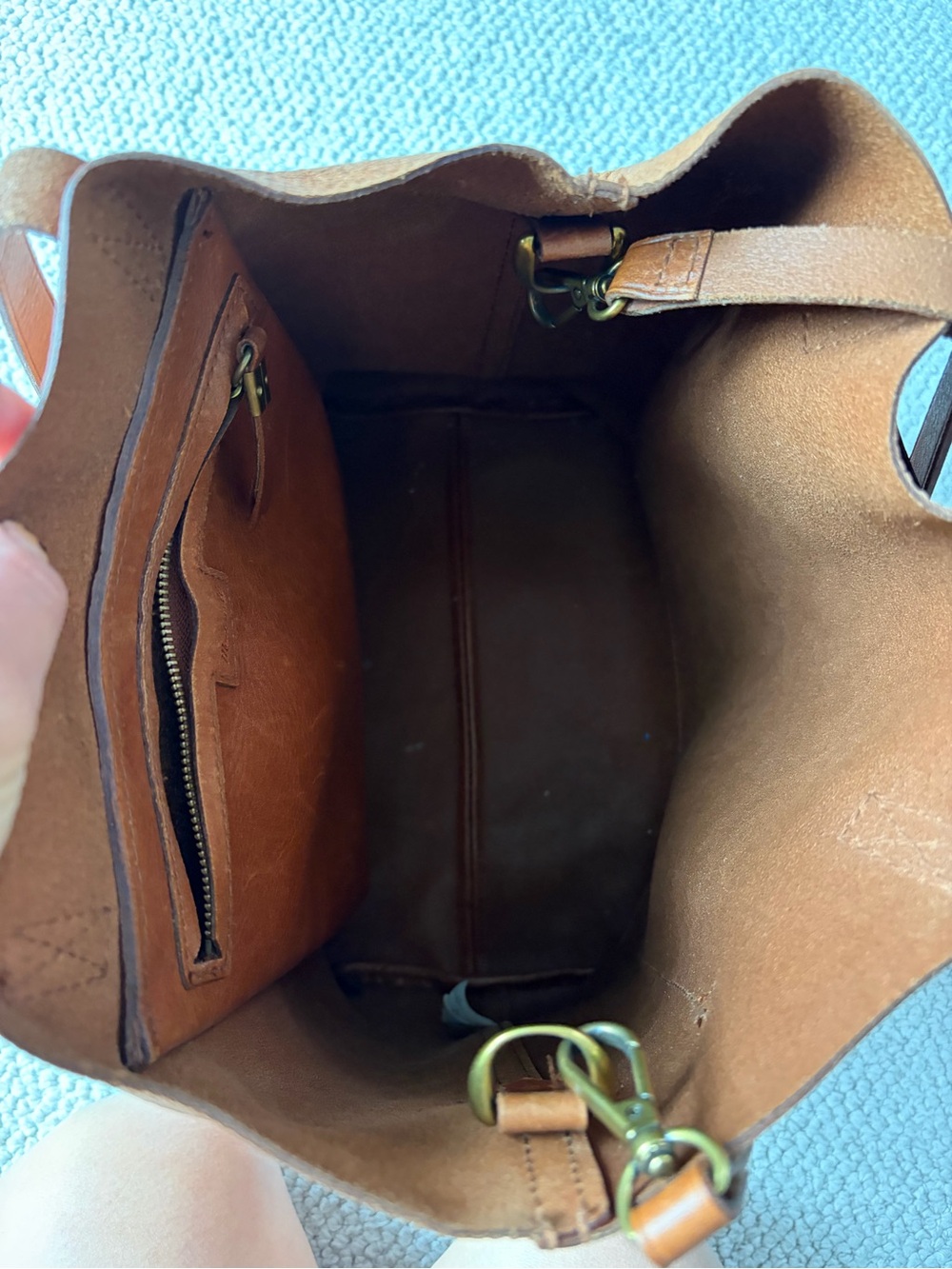 Madewell The Zip-Top Medium Transport Tote - Picture 5 of 9
